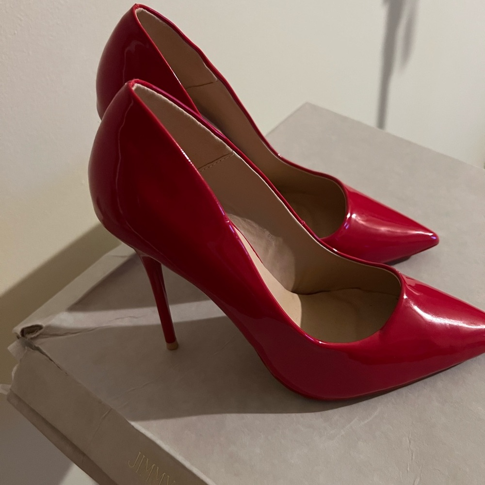 Red shoes never worn